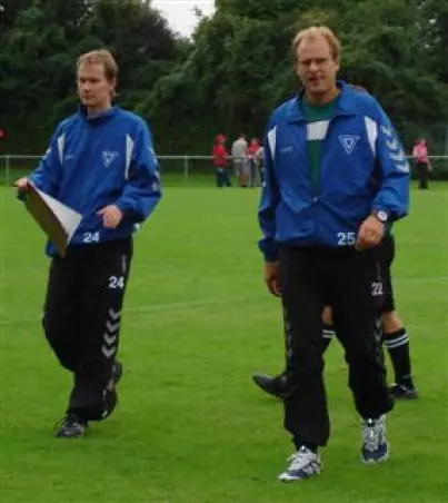 Das Oldesloer Trainerduo Arne<br>Dirks (links) und Marcus Willruth<br>hat's derzeit nicht leicht