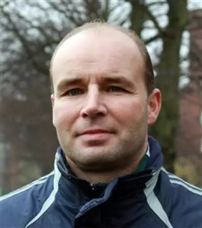 Hat den Aufstieg sicher, ist<br>aber trotzdem wütend auf<br>den HFV: Ove Hinrichsen,<br>Trainer des Heidgrabener SV.