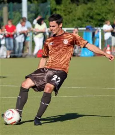 Schafft der gebürtige Kieler<br>Fin Bartels mit St. Pauli den<br>sofortigen Wiederaufstieg?