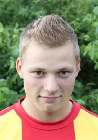 TVH-Akteur Wito Wegner<br>sorgte für viel Wirbel<br>im Komet-Strafraum.