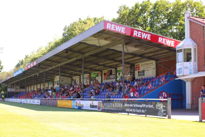 Regionalliga: Eintracht erst später gegen Werder II