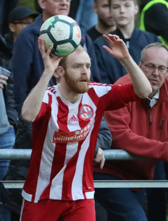 Regionalliga: Drei Eintracht-Verteidiger verlängern