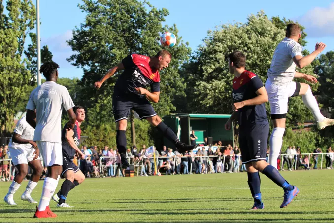 Turnier: So lief der erste Spieltag beim Raiba-Cup
