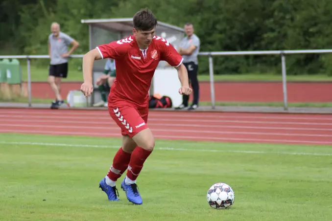 Oberliga: ETSV holt Vincent Janelt heim