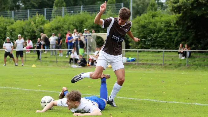Bezirksliga West: Drittes Remis in Folge zwischen Komet und Schenefeld