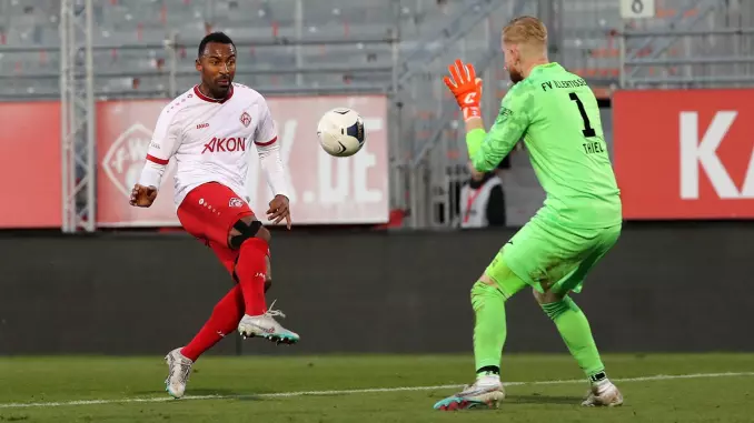 Aufstieg zur 3. Liga. Behauptet sich Hannover 96 II gegen die Würzburger Kickers?