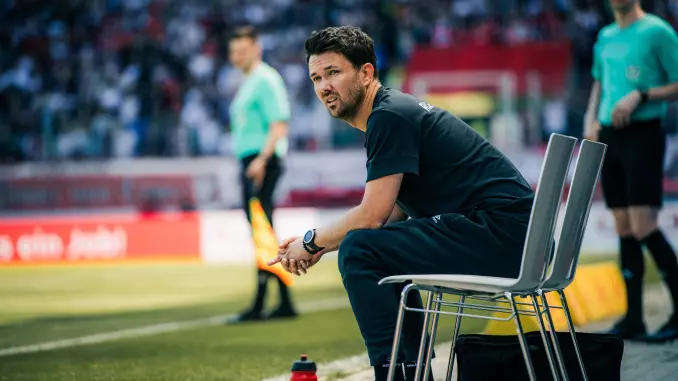 Regionalliga: Willy Weiße trainiert Holstein Kiel II