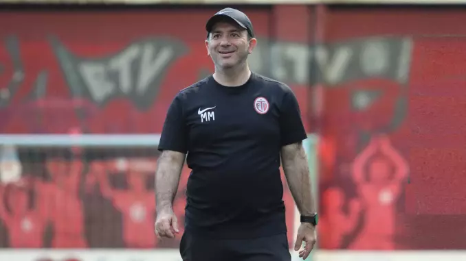 Regionalliga: Saeedi-Madani trainiert den FC Teutonia 05