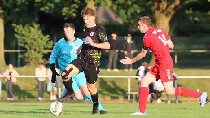 Raiba-Cup: Moorrege holt gegen TSV Holm seinen ersten Sieg
