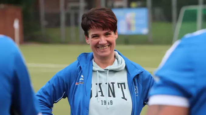 Kreisliga 1: Sonja Schmans sagt, was Hellas United ausmacht