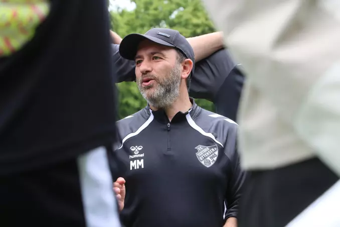 Trainer Mehdi Saeedi-Madani konnte sich mit dem FC Teutonia 05 in der Oberliga zuletzt über vier Siege in Folge freuen.
