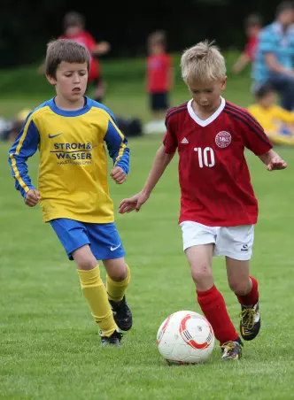 Die Mini-Kicker hatten in<br>Tornesch großen Spaß.