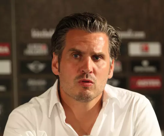 Thomas Meggle, Coach der St.<br>Pauli-Reserve, spielte von 1997<br>bis 1999 zusammen mit Eintracht-<br>Trainer Thomas Seeliger für die<br>Profis des Kiez-Klubs in der<br>Zweiten Bundesliga.