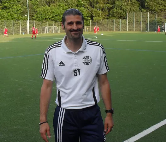 Blau-Weiß 96 Coach Selcuk Turan