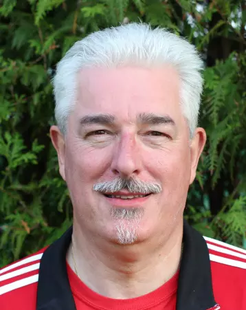 Mit Haseldorf Titelverteidi-<br>ger: Coach Thomas Janiczek.