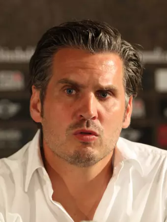 Neuer Trainer bei St. Paulis<br>Profis: Thomas Meggle