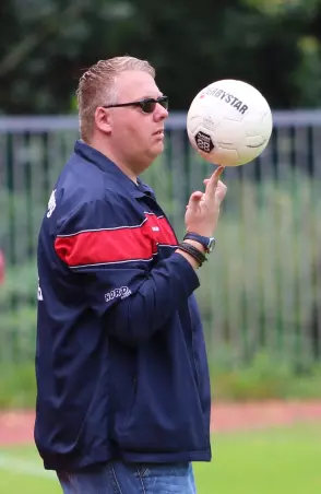 Verlässt im Juni 2015<br>den VfL Pinneberg: Der<br>erfolgreiche Reserve-<br>Trainer Heiko Klemme