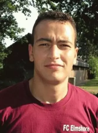 Traf beim 7:1 in Holm<br>doppelt: FC Elmshorn-Kicker<br>Jonas Schmerberg.