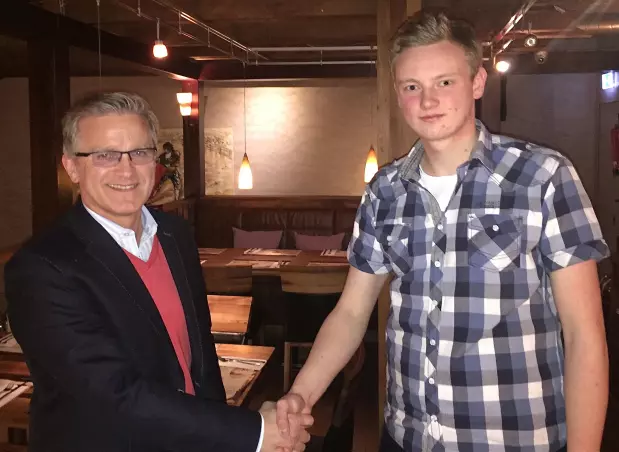 Team-Koordinator Horst Boockhoop (links) mit Neuzugang Sebastian Wiehe.
