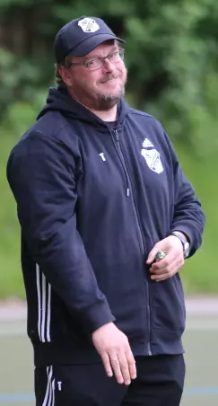 Bleibt punktlos: Der Seestermüher<br>Trainer Andreas Hermeling.