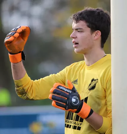Torwart Jannik Reichel holte mit dem FC Elmshorn starke sieben<br>Punkte aus den jüngsten drei Partien und erwartet nun den HSV III.