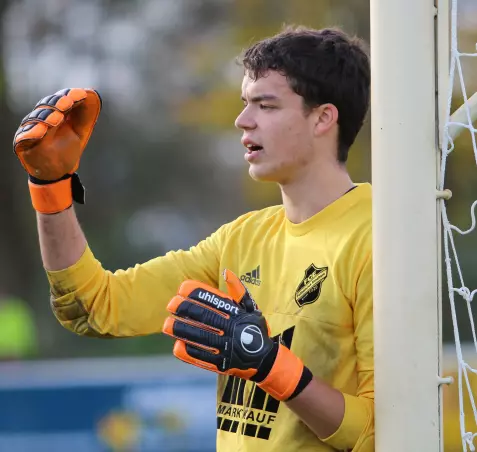 Glänzte vor allem im Finale mit zahlreichen Glanzparaden: Jannik Reichel, Torwart des FC Elmshorn.