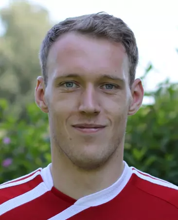 Wechselt von Wedel zum FCE: Stürmer Helge Kahnert.