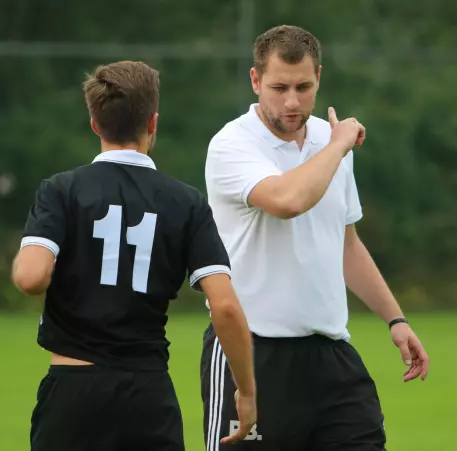 Trainer Patrck Bethke möchte bei der VfL-Reserve mit jungen, hungrigen Spielern arbeiten.