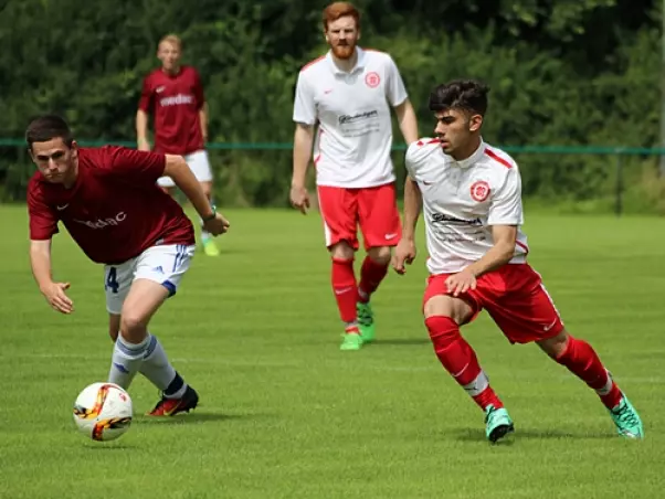 Spielstark: Burak Thater (rechts). Foto: Sportfreunde Pinneberg