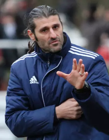 Hofft auf einen Schenefelder Heimsieg: 96-Trainer Selcuk Turan.