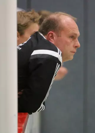 Der Buchholzer Trainer Thorsten Schneider<br>gastiert als Favorit beim TSV Neuland.