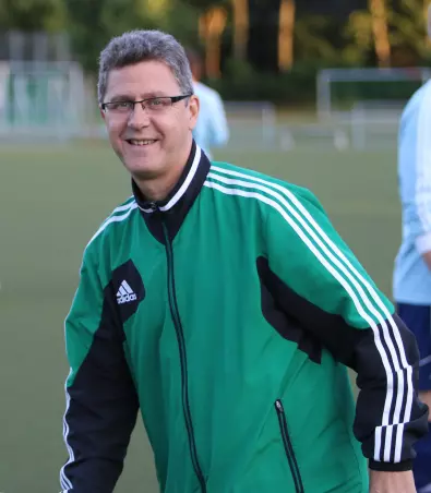 Ingo Desombre freut sich auf das Hallenturnier von Hansa 11.