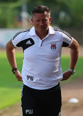 Der Osdorfer Trainer Peter Wiehle und sein Team<br>konnten den WTSV Concordia am Freitagabend<br>nicht empfangen.