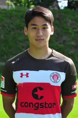 Liga-Leihgabe Kyoung-Rok Choi trug am<br>Dienstagabend dazu bei, dass die St. Pauli-<br>Reserve ein 1:1 gegen Weiche Flensburg holte.