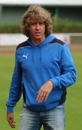 Wechselt im Sommer von einem<br>Traditionsverein zum anderen:<br>Trainer Frank Pieper-von Valtier.