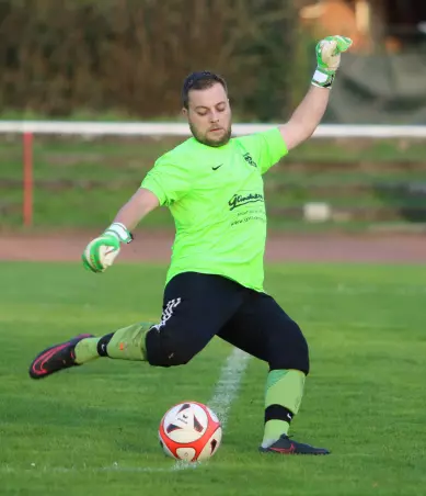 Sportfreunde-Torwart Niklas Lorenzen.