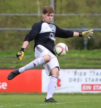 Einer von fünf Spielern, die im Sommer vom VfL Pinneberg zu Union Tornesch gehen: Torwart Norman Baese.