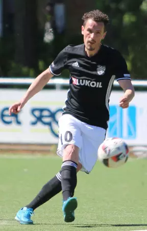 Obwohl Jeton Arifi doppelt traf, verlor der FC<br>Teutonia 05 mit 4:6 gegen den Brinkumer SV.