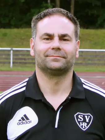 Team-Manager Oliver Berndt dürfte wenig begeistert<br>davon sein, dass seine HR-Reserve in die Kreisliga 2<br>eingeteilt wurde.