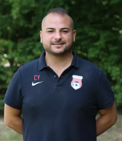Der Osdorfer Liga-Manager Cemil Yavas trauert dem in<br>Meiendorf knapp verpassten Sieg hinterher.
