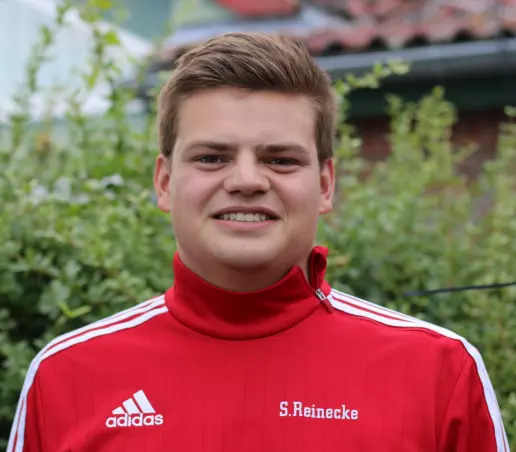 Verwandelte und verwirkte jeweils einen Elfmeter: Der Heistmer Simon Reinecke.