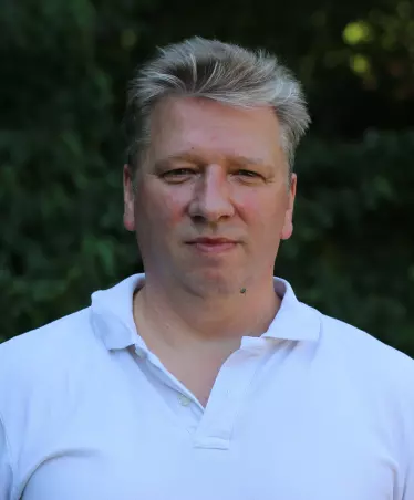 Freute sich über den dritten Sieg in Folge: Sportfreunde-<br>Trainer Thomas Urban.