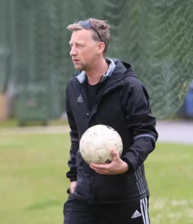 FCQ-Coach Jan Ketelsen ist am Freitagabend in Lurup zu Gast.
