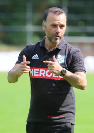 Gastgeber im Oberliga-Eröffnungsspiel:<br>NTSV-Trainer Ali Farhadi.