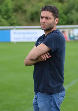 Kann sich über zahlreiche Neuzugänge freuen:<br>93-Trainer Berkan Algan.
