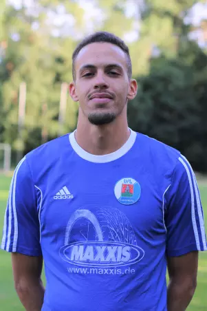 Amin Bejaoui, hier noch im Trikot des VfL<br>Pinneberg, kickt zukünftig wieder für TBS.