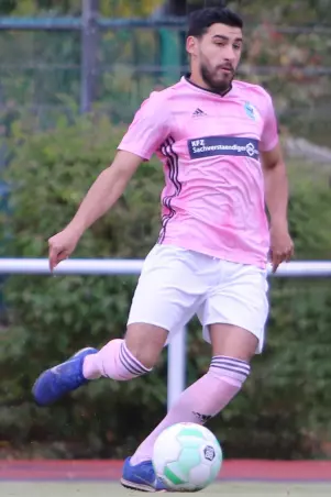 Emre Mustafa Yasar, hier noch im Trikot von<br>Inter 2000, stürmt zukünftig für Bingöl.