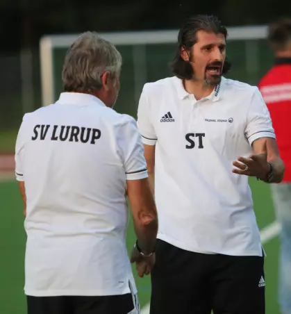 Selcuk Turan (rechts) und Gernot Beckert verlassen Lurup im Mai.