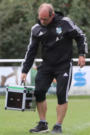 Wann und wenn wie die Saison für Trainer<br>Andreas Prohn und das A-Jugend-Bundesliga-<br>Team des Niendorfer TSV endet, könnte sich<br>am 25. Mai entscheiden.