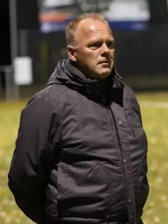 Konnte sich über den zweiten Saisonsieg freuen:<br>Daniel Schulz, Trainer der Reserve des TuS Osdorf.